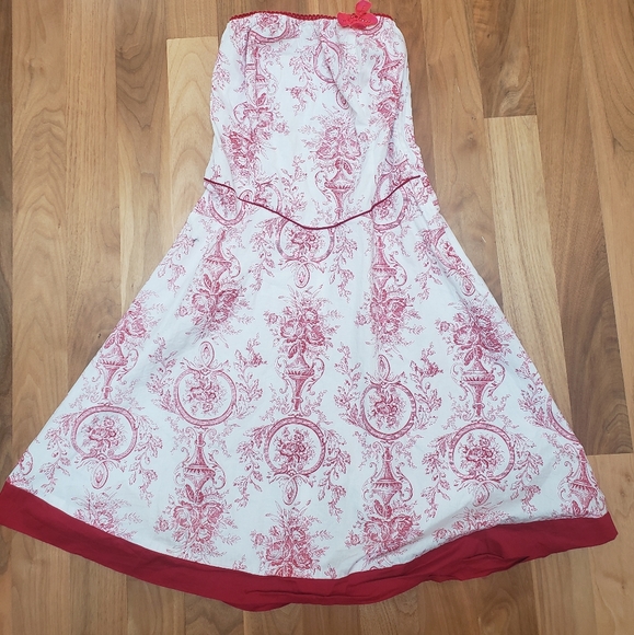 White and red strapless ruby rox dress - Picture 5 of 9